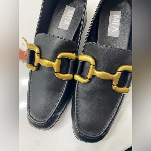 NWT MIA|| Matea Loafers, Fall Essentials. Size 6.5 - Picture 1 of 7